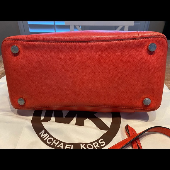 Michael Kors Satchel - Picture 4 of 9